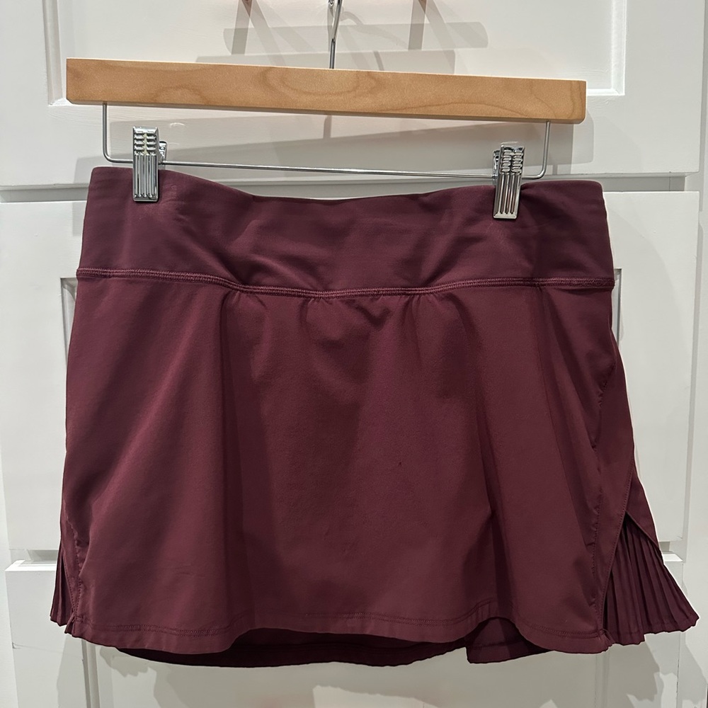 Lululemon “Play off the Pleats” skirt